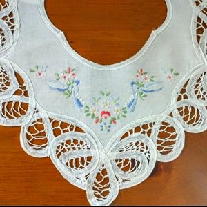 Vintage Embroidered Battenberg Lace Collar - Original Packaging